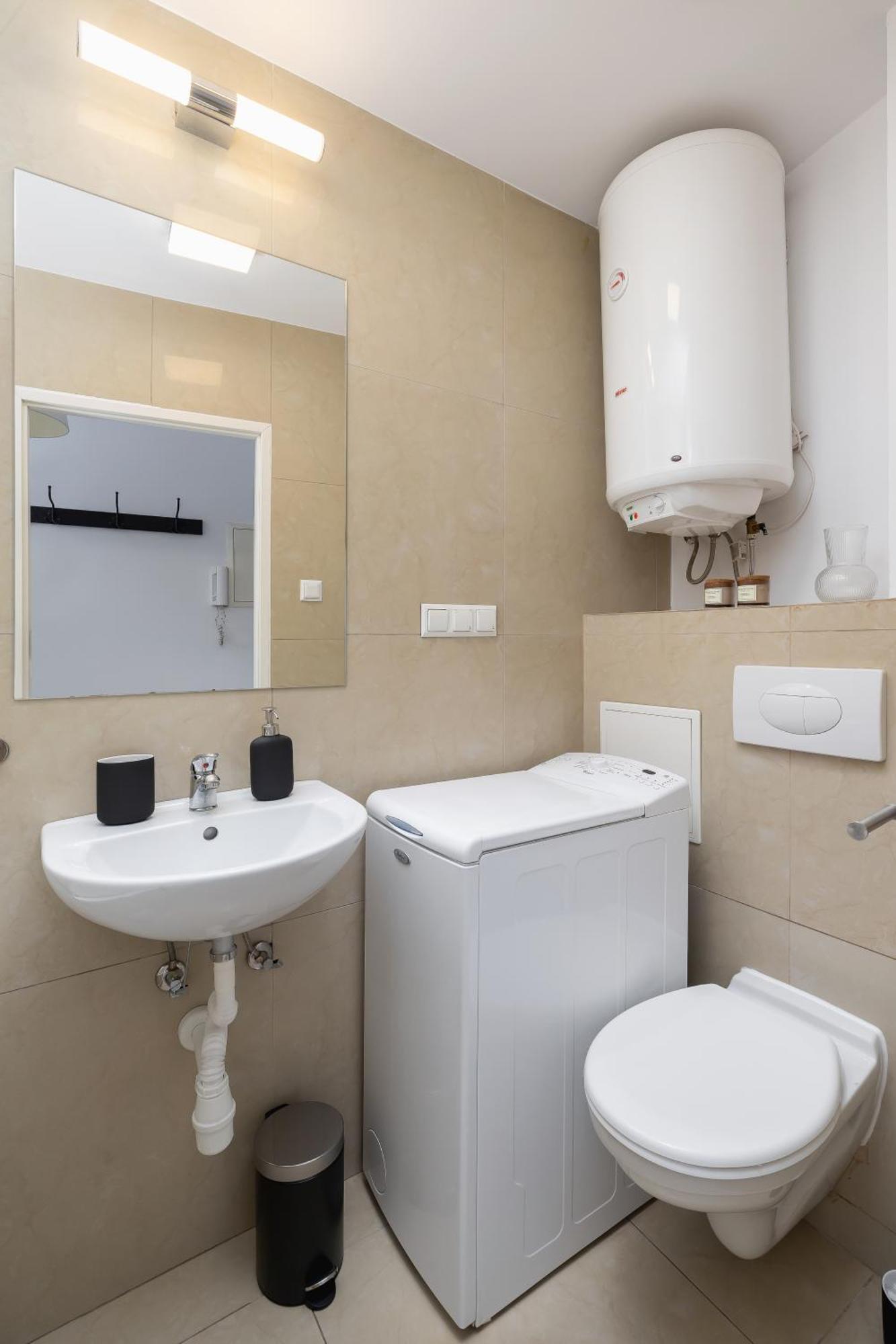 Apartament 1-bedroom - Dluga 65 *
